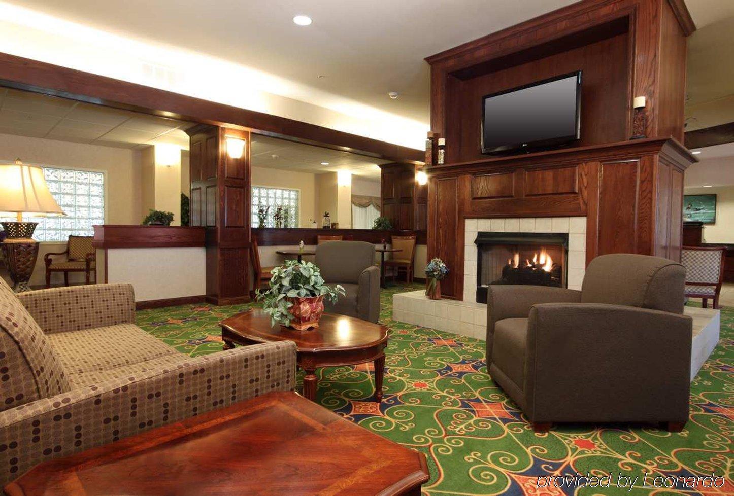 Homewood Suites By Hilton Erie Interior photo