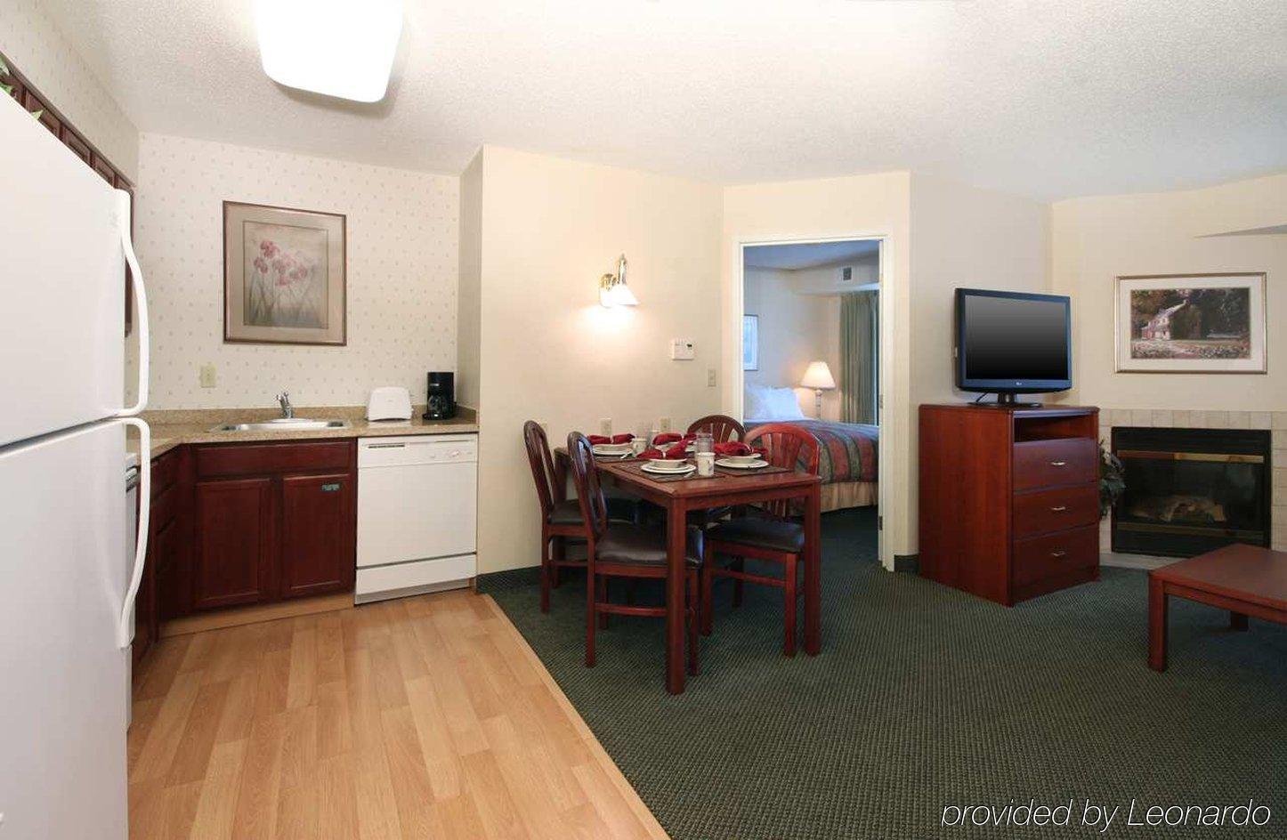Homewood Suites By Hilton Erie Exterior photo